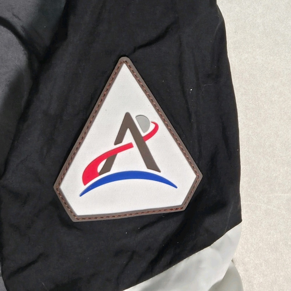 Adidas NASA Space Race Men's Medium Windbreaker Training Tech Cuff Ankle Black - Picture 7 of 15